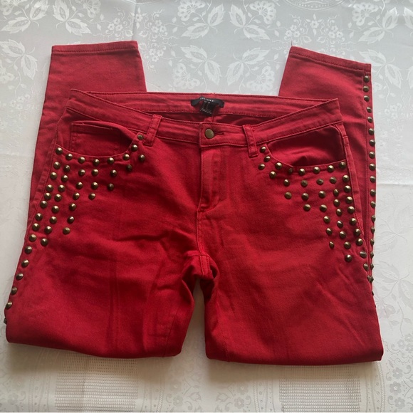 Forever 21 Women’s Size 30 Red Studded Capri Jeans Pants Stretchy Skinny Fit - Picture 14 of 16